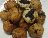 Foto langkah ke 5 dari resep Cekodok isi coklat.