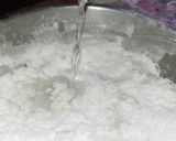 அரிசிமாவு முட்டை புட்டு (Arisi maavu muttai puttu recipe in tamil) ரெசிபி ஸ்டேப் 2 புகைப்படம்