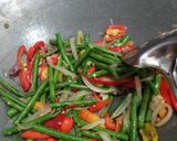 Foto langkah ke 4 dari resep Tumis kentang brokoli kacang.