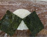 A picture of step 1 of Doll Festival Hina-doll Bento.