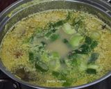 Foto langkah ke 4 dari resep Soto Kuning Khas Bogor.