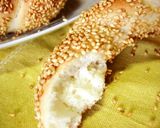 A picture of step 22 of Simit: Turkish Bread Rings Coated with Sesame Seeds.