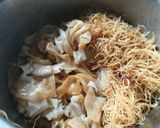 รูปขั้นตอนการทำที่ 2 ของ ราดหน้าหมูหมัก