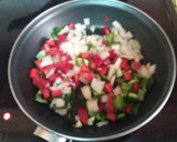 Foto del paso 2 de la receta: Pollo guisado con reducción de salsa