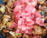 Foto del paso 4 de la receta: Salteado de pechuga con patatas y champiñones