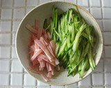 A picture of step 3 of Lotus Root Salad with Fragrant Sesame.