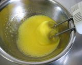 A picture of step 3 of Rice Flour Yogurt Cake with Kiwi.