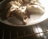 A picture of step 5 of Crescent cheese burgers.