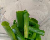 Foto langkah ke 2 dari resep Scallion Oil.