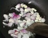Foto langkah ke 1 dari resep Telur Kuah Kecap.