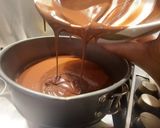 A picture of step 4 of Chocolate cake.