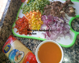 Fried couscous with spinach and egg saucematakin girki1 hoto