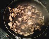 Foto del paso 8 de la receta Guiso de pollo y tirabeques con setas