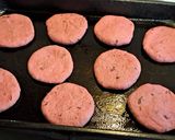 Foto del paso 3 de la receta: Pancitos rosados de remolacha saborizados