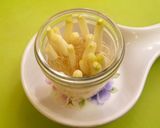 A picture of step 7 of Chicken with Green Onion, Butter and Soy Sauce.