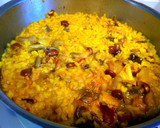 Foto del paso 2 de la receta: Arroz rápido con setas y atún en olla express
