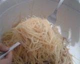 Foto langkah ke 2 dari resep (542) Bihun Goreng Bakso Sosis.