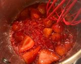 Foto langkah ke 5 dari resep Strawberry Panacotta Merah~Putih 🇮🇩🇮🇩.