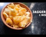 रवा खोबऱ्याचे गुळाच्या पाकातले लाडू (rava ladu recipe in marathi) रेसिपी स्टेप 3 फोटो 
