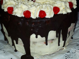 Bizcochuelo de vainilla con crema de frutillas