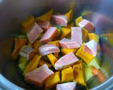 A picture of step 5 of Healthy Cream Stew with Salmon and Kabocha Squash.