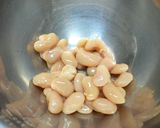 A picture of step 5 of Hydrangea (Japanese Confectionery) Made with Simmered Beans.