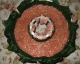 A picture of step 4 of Christmas Wreath Meatloaf.