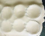 صورة لخطوة 2 من وصفة تارتولات الفراولة 😋