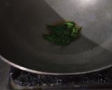 A picture of step 2 of Corn flakes bhel.