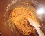 A picture of step 4 of Spicy Carrot Cake.