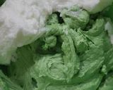 Foto langkah ke 6 dari resep Pandan Sukade Buttercake.
