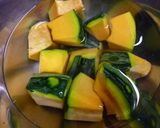 A picture of step 1 of Simmered Kabocha Squash with Brown Sugar.