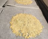 Foto del passaggio 2 della ricetta Cestini di parmigiano ripieni di coppa e carciofi marinati alla julienne