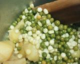 A picture of step 1 of Simple peas mukimo with beef stew and black tea.