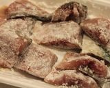 A picture of step 3 of Non-Fried Mackerel with Thick Starchy Sweet and Sour Sauce Just Using a Fry Pan.