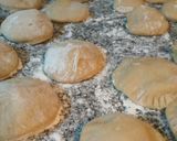 Foto del paso 4 de la receta: Sorrentinos de calabaza, almendras y muzzarella. Salsa de crema, vino blanco y camarones