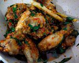 Foto langkah ke 4 dari resep Ayam Sambal Kemangi.