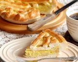 A picture of step 8 of Low-Calorie Pie-Style Bread.