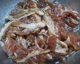 A picture of step 2 of Pork and Ginger Stir Fry with Bean Sprouts and Garlic.