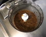 Une image de l'étape 3 de Marinade à la mangue, citron, miel et herbes.