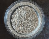 Foto del passaggio 1 della ricetta Polpette di Fagioli Coco con Pesto di Sedano