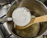 Foto del paso 3 de la receta: La salsa bechamel como la hacía mi mamá