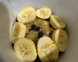 Foto langkah ke 7 dari resep Banana Mug Cake.