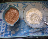 A picture of step 4 of Dates cake.