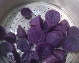 Foto langkah ke 1 dari resep Purple Sweet Potato French Toast.
