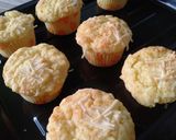 Foto langkah ke 6 dari resep Cheese Yoghurt Muffin.