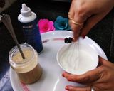 A picture of step 1 of Blue Berry Yoghurt.