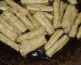 Foto langkah ke 2 dari resep Kulit Pangsit Roll Cokelat.