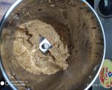 A picture of step 8 of Drumstick(sahjan) leaves paratha with drumstick chutney.