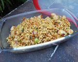 Foto langkah ke 4 dari resep Mie Goreng Bakso.
